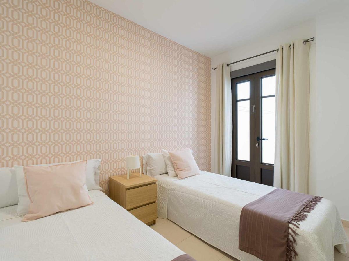 Mahostly Comillas Pa Apartament *